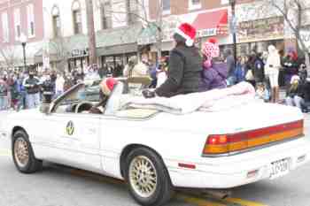 Mayors Christmas Parade 2010\nPhotography by: Buckleman Photography\nall images ©2010 Buckleman Photography\nThe images displayed here are of low resolution;\nReprints available, please contact us: \ngerard@bucklemanphotography.com\n410.608.7990\nbucklemanphotography.com\n1080.jpg