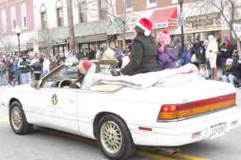 Mayors Christmas Parade 2010\nPhotography by: Buckleman Photography\nall images ©2010 Buckleman Photography\nThe images displayed here are of low resolution;\nReprints available, please contact us: \ngerard@bucklemanphotography.com\n410.608.7990\nbucklemanphotography.com\n1080.jpg