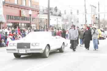 Mayors Christmas Parade 2010\nPhotography by: Buckleman Photography\nall images ©2010 Buckleman Photography\nThe images displayed here are of low resolution;\nReprints available, please contact us: \ngerard@bucklemanphotography.com\n410.608.7990\nbucklemanphotography.com\n1081.jpg