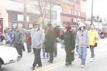 Mayors Christmas Parade 2010\nPhotography by: Buckleman Photography\nall images ©2010 Buckleman Photography\nThe images displayed here are of low resolution;\nReprints available, please contact us: \ngerard@bucklemanphotography.com\n410.608.7990\nbucklemanphotography.com\n1082.jpg