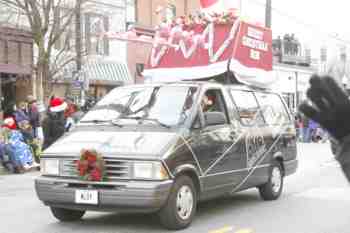 Mayors Christmas Parade 2010\nPhotography by: Buckleman Photography\nall images ©2010 Buckleman Photography\nThe images displayed here are of low resolution;\nReprints available, please contact us: \ngerard@bucklemanphotography.com\n410.608.7990\nbucklemanphotography.com\n1127.jpg