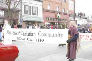 Mayors Christmas Parade 2010\nPhotography by: Buckleman Photography\nall images ©2010 Buckleman Photography\nThe images displayed here are of low resolution;\nReprints available, please contact us: \ngerard@bucklemanphotography.com\n410.608.7990\nbucklemanphotography.com\n1206.jpg