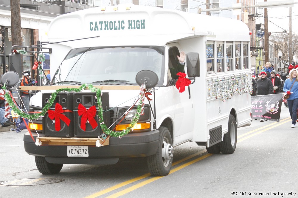 Mayors Christmas Parade 2010\nPhotography by: Buckleman Photography\nall images ©2010 Buckleman Photography\nThe images displayed here are of low resolution;\nReprints available, please contact us: \ngerard@bucklemanphotography.com\n410.608.7990\nbucklemanphotography.com\n1237.jpg