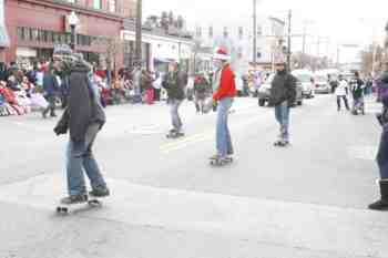 Mayors Christmas Parade 2010\nPhotography by: Buckleman Photography\nall images ©2010 Buckleman Photography\nThe images displayed here are of low resolution;\nReprints available, please contact us: \ngerard@bucklemanphotography.com\n410.608.7990\nbucklemanphotography.com\n1246.jpg