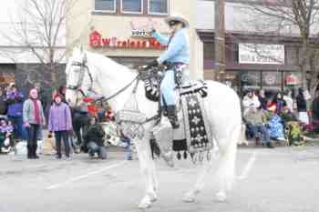 Mayors Christmas Parade 2010\nPhotography by: Buckleman Photography\nall images ©2010 Buckleman Photography\nThe images displayed here are of low resolution;\nReprints available, please contact us: \ngerard@bucklemanphotography.com\n410.608.7990\nbucklemanphotography.com\n1254.jpg