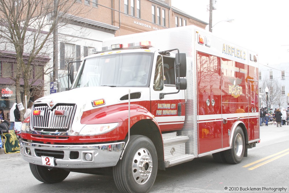 Mayors Christmas Parade 2010\nPhotography by: Buckleman Photography\nall images ©2010 Buckleman Photography\nThe images displayed here are of low resolution;\nReprints available, please contact us: \ngerard@bucklemanphotography.com\n410.608.7990\nbucklemanphotography.com\n1255.jpg