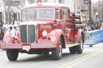 Mayors Christmas Parade 2010\nPhotography by: Buckleman Photography\nall images ©2010 Buckleman Photography\nThe images displayed here are of low resolution;\nReprints available, please contact us: \ngerard@bucklemanphotography.com\n410.608.7990\nbucklemanphotography.com\n1258.jpg