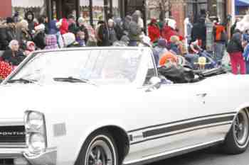 Mayors Christmas Parade 2010\nPhotography by: Buckleman Photography\nall images ©2010 Buckleman Photography\nThe images displayed here are of low resolution;\nReprints available, please contact us: \ngerard@bucklemanphotography.com\n410.608.7990\nbucklemanphotography.com\n1260.jpg