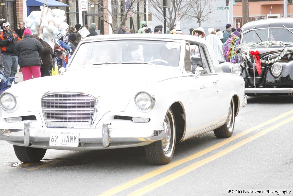 Mayors Christmas Parade 2010\nPhotography by: Buckleman Photography\nall images ©2010 Buckleman Photography\nThe images displayed here are of low resolution;\nReprints available, please contact us: \ngerard@bucklemanphotography.com\n410.608.7990\nbucklemanphotography.com\n1261.jpg