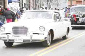 Mayors Christmas Parade 2010\nPhotography by: Buckleman Photography\nall images ©2010 Buckleman Photography\nThe images displayed here are of low resolution;\nReprints available, please contact us: \ngerard@bucklemanphotography.com\n410.608.7990\nbucklemanphotography.com\n1261.jpg