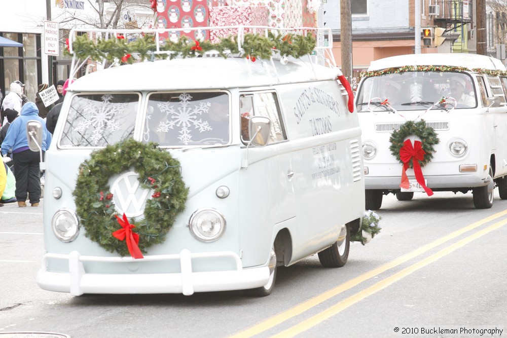 Mayors Christmas Parade 2010\nPhotography by: Buckleman Photography\nall images ©2010 Buckleman Photography\nThe images displayed here are of low resolution;\nReprints available, please contact us: \ngerard@bucklemanphotography.com\n410.608.7990\nbucklemanphotography.com\n1270.jpg