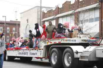 Mayors Christmas Parade 2010\nPhotography by: Buckleman Photography\nall images ©2010 Buckleman Photography\nThe images displayed here are of low resolution;\nReprints available, please contact us: \ngerard@bucklemanphotography.com\n410.608.7990\nbucklemanphotography.com\n1323.jpg