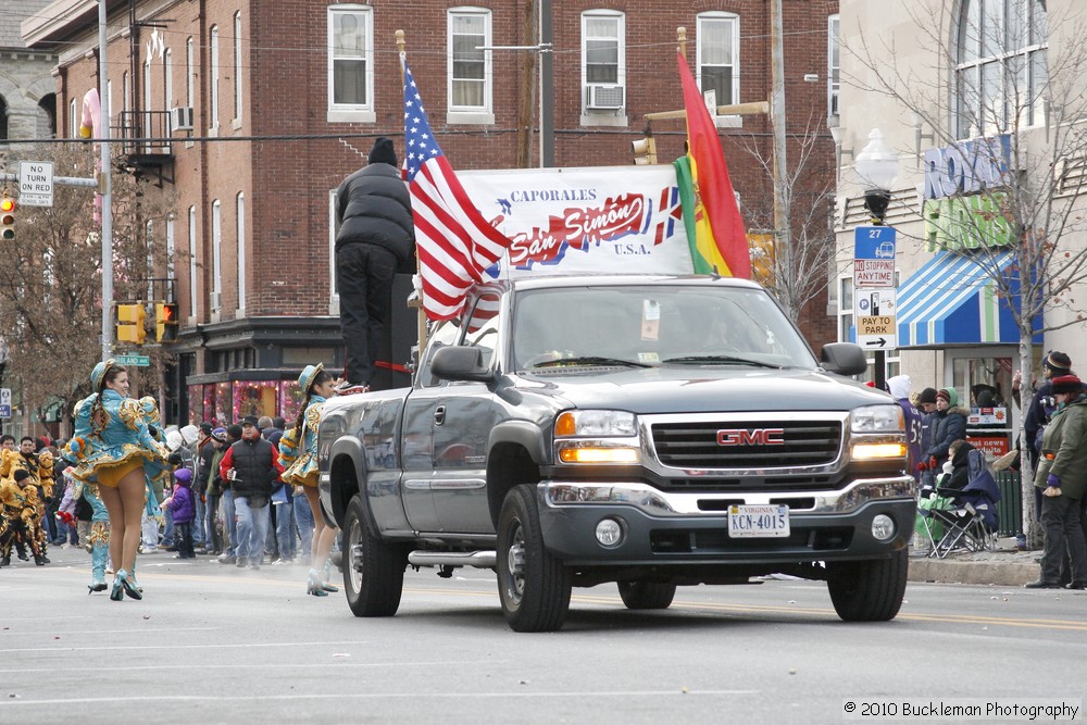 Mayors Christmas Parade 2010\nPhotography by: Buckleman Photography\nall images ©2010 Buckleman Photography\nThe images displayed here are of low resolution;\nReprints available, please contact us: \ngerard@bucklemanphotography.com\n410.608.7990\nbucklemanphotography.com\n1325.jpg