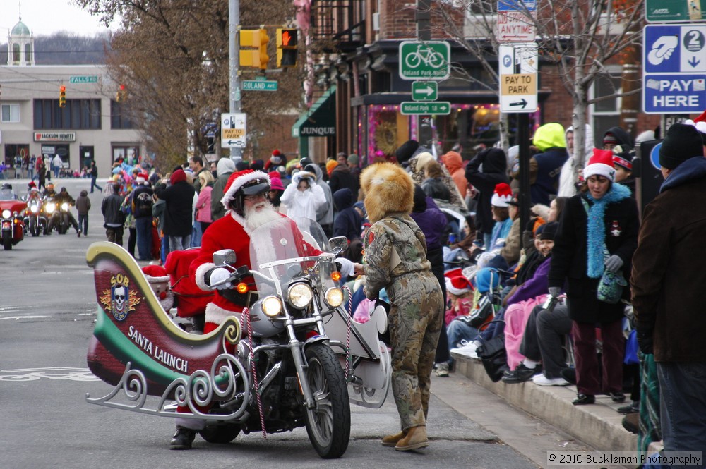 Mayors Christmas Parade 2010\nPhotography by: Buckleman Photography\nall images ©2010 Buckleman Photography\nThe images displayed here are of low resolution;\nReprints available, please contact us: \ngerard@bucklemanphotography.com\n410.608.7990\nbucklemanphotography.com\n9475.jpg