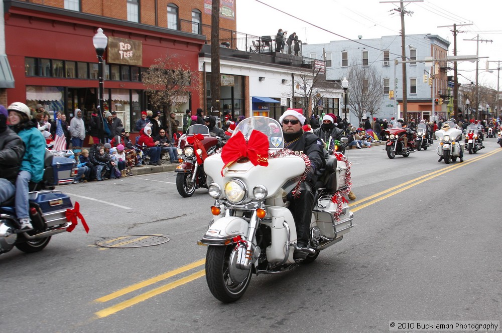 Mayors Christmas Parade 2010\nPhotography by: Buckleman Photography\nall images ©2010 Buckleman Photography\nThe images displayed here are of low resolution;\nReprints available, please contact us: \ngerard@bucklemanphotography.com\n410.608.7990\nbucklemanphotography.com\n9482.jpg