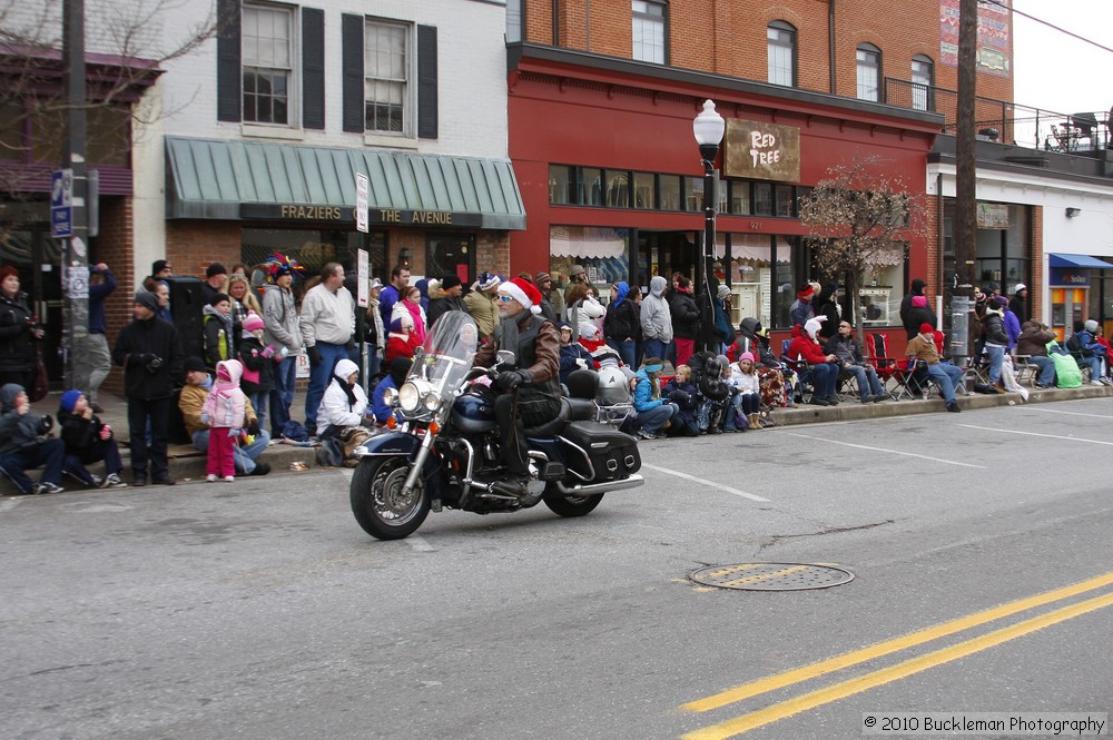 Mayors Christmas Parade 2010\nPhotography by: Buckleman Photography\nall images ©2010 Buckleman Photography\nThe images displayed here are of low resolution;\nReprints available, please contact us: \ngerard@bucklemanphotography.com\n410.608.7990\nbucklemanphotography.com\n9489.jpg