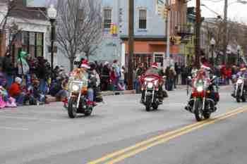 Mayors Christmas Parade 2010\nPhotography by: Buckleman Photography\nall images ©2010 Buckleman Photography\nThe images displayed here are of low resolution;\nReprints available, please contact us: \ngerard@bucklemanphotography.com\n410.608.7990\nbucklemanphotography.com\n9493.jpg