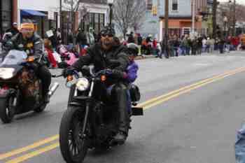 Mayors Christmas Parade 2010\nPhotography by: Buckleman Photography\nall images ©2010 Buckleman Photography\nThe images displayed here are of low resolution;\nReprints available, please contact us: \ngerard@bucklemanphotography.com\n410.608.7990\nbucklemanphotography.com\n9507.jpg