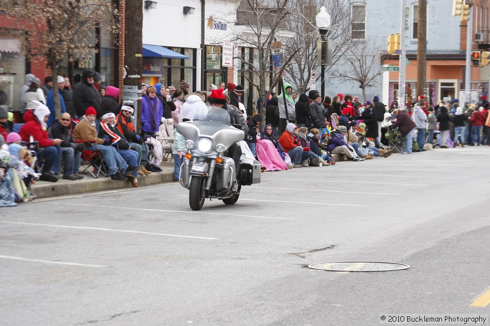 Mayors Christmas Parade 2010\nPhotography by: Buckleman Photography\nall images ©2010 Buckleman Photography\nThe images displayed here are of low resolution;\nReprints available, please contact us: \ngerard@bucklemanphotography.com\n410.608.7990\nbucklemanphotography.com\n9523.jpg