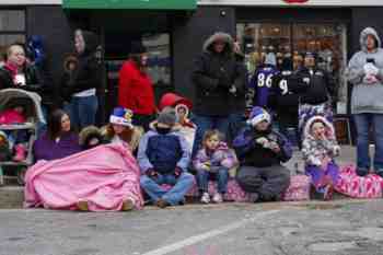 Mayors Christmas Parade 2010\nPhotography by: Buckleman Photography\nall images ©2010 Buckleman Photography\nThe images displayed here are of low resolution;\nReprints available, please contact us: \ngerard@bucklemanphotography.com\n410.608.7990\nbucklemanphotography.com\n9529.jpg