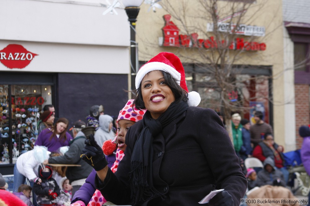 Mayors Christmas Parade 2010\nPhotography by: Buckleman Photography\nall images ©2010 Buckleman Photography\nThe images displayed here are of low resolution;\nReprints available, please contact us: \ngerard@bucklemanphotography.com\n410.608.7990\nbucklemanphotography.com\n9627.jpg