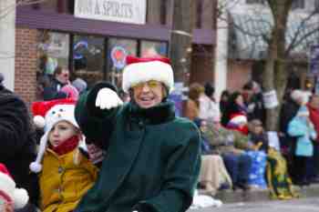 Mayors Christmas Parade 2010\nPhotography by: Buckleman Photography\nall images ©2010 Buckleman Photography\nThe images displayed here are of low resolution;\nReprints available, please contact us: \ngerard@bucklemanphotography.com\n410.608.7990\nbucklemanphotography.com\n9659.jpg