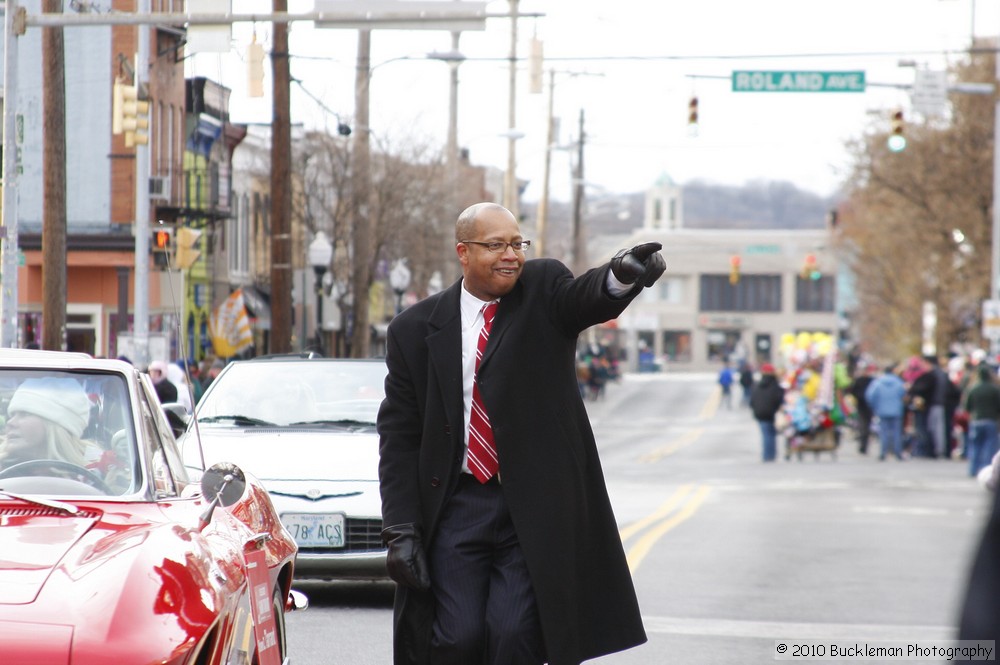 Mayors Christmas Parade 2010\nPhotography by: Buckleman Photography\nall images ©2010 Buckleman Photography\nThe images displayed here are of low resolution;\nReprints available, please contact us: \ngerard@bucklemanphotography.com\n410.608.7990\nbucklemanphotography.com\n9693.jpg