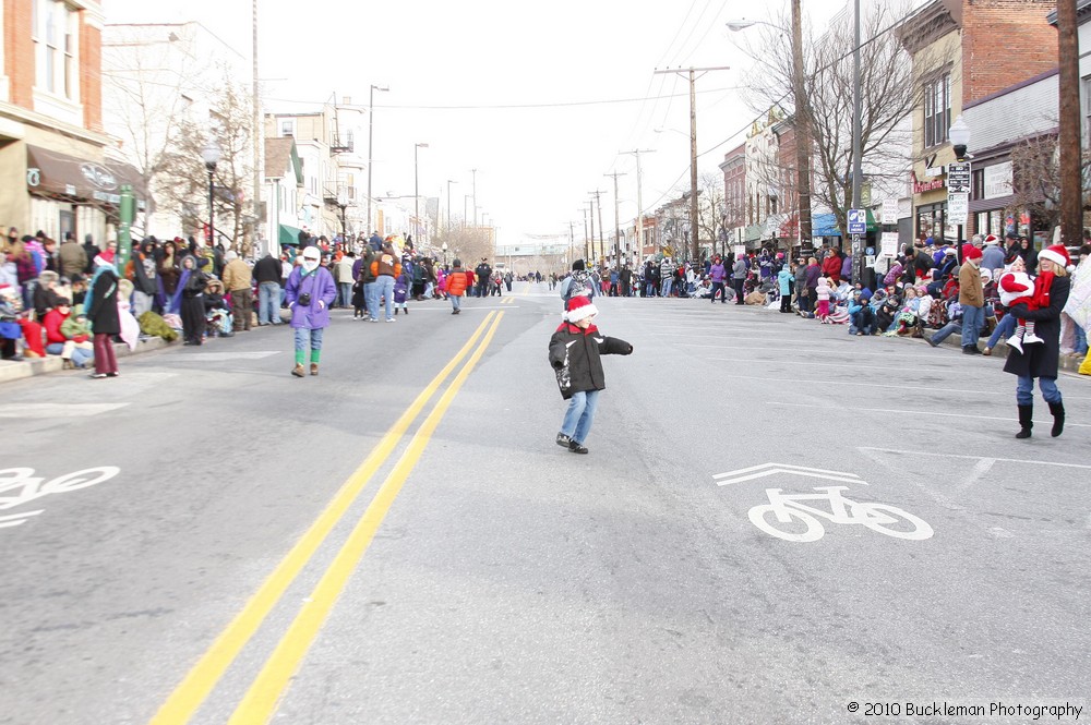 Mayors Christmas Parade 2010\nPhotography by: Buckleman Photography\nall images ©2010 Buckleman Photography\nThe images displayed here are of low resolution;\nReprints available, please contact us: \ngerard@bucklemanphotography.com\n410.608.7990\nbucklemanphotography.com\n9718.jpg