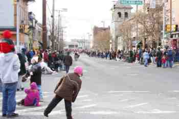 Mayors Christmas Parade 2010\nPhotography by: Buckleman Photography\nall images ©2010 Buckleman Photography\nThe images displayed here are of low resolution;\nReprints available, please contact us: \ngerard@bucklemanphotography.com\n410.608.7990\nbucklemanphotography.com\n9722.jpg