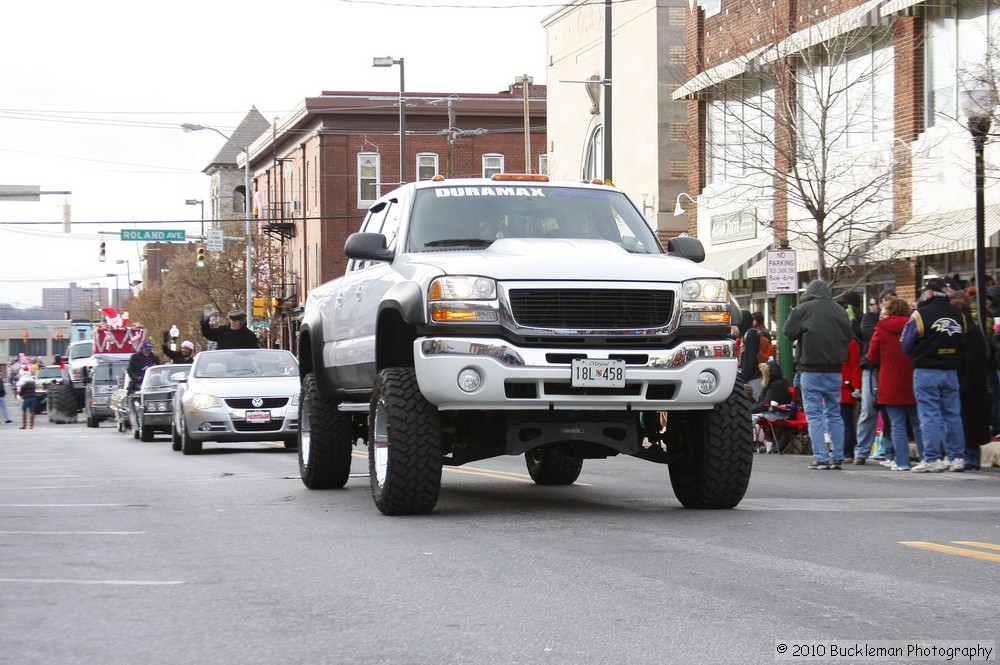 Mayors Christmas Parade 2010\nPhotography by: Buckleman Photography\nall images ©2010 Buckleman Photography\nThe images displayed here are of low resolution;\nReprints available, please contact us: \ngerard@bucklemanphotography.com\n410.608.7990\nbucklemanphotography.com\n9752.jpg