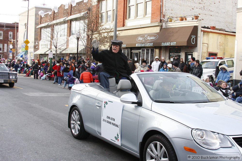 Mayors Christmas Parade 2010\nPhotography by: Buckleman Photography\nall images ©2010 Buckleman Photography\nThe images displayed here are of low resolution;\nReprints available, please contact us: \ngerard@bucklemanphotography.com\n410.608.7990\nbucklemanphotography.com\n9757.jpg