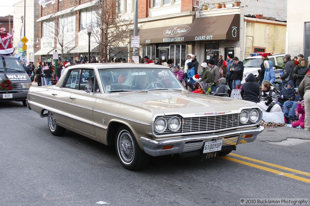 Mayors Christmas Parade 2010\nPhotography by: Buckleman Photography\nall images ©2010 Buckleman Photography\nThe images displayed here are of low resolution;\nReprints available, please contact us: \ngerard@bucklemanphotography.com\n410.608.7990\nbucklemanphotography.com\n9764.jpg