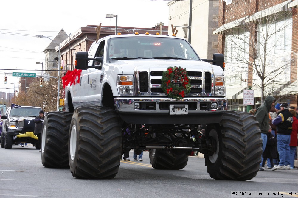 Mayors Christmas Parade 2010\nPhotography by: Buckleman Photography\nall images ©2010 Buckleman Photography\nThe images displayed here are of low resolution;\nReprints available, please contact us: \ngerard@bucklemanphotography.com\n410.608.7990\nbucklemanphotography.com\n9773.jpg