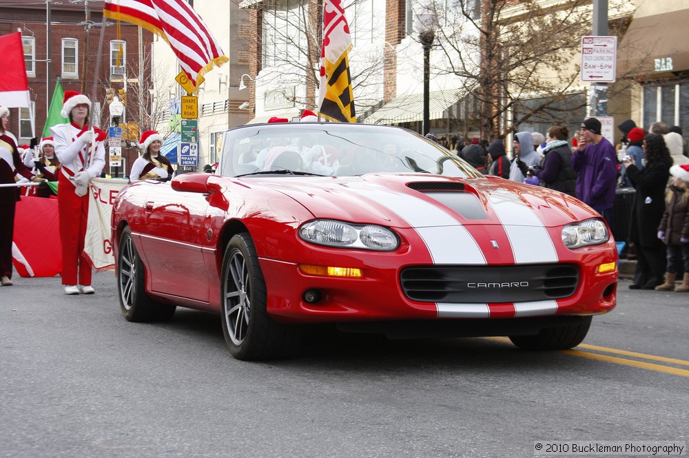 Mayors Christmas Parade 2010\nPhotography by: Buckleman Photography\nall images ©2010 Buckleman Photography\nThe images displayed here are of low resolution;\nReprints available, please contact us: \ngerard@bucklemanphotography.com\n410.608.7990\nbucklemanphotography.com\n9781.jpg