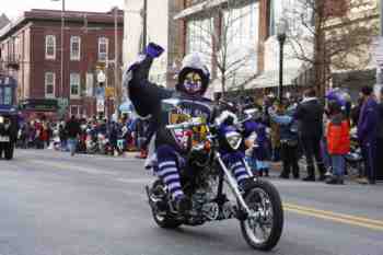 Mayors Christmas Parade 2010\nPhotography by: Buckleman Photography\nall images ©2010 Buckleman Photography\nThe images displayed here are of low resolution;\nReprints available, please contact us: \ngerard@bucklemanphotography.com\n410.608.7990\nbucklemanphotography.com\n9801.jpg