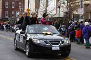 Mayors Christmas Parade 2010\nPhotography by: Buckleman Photography\nall images ©2010 Buckleman Photography\nThe images displayed here are of low resolution;\nReprints available, please contact us: \ngerard@bucklemanphotography.com\n410.608.7990\nbucklemanphotography.com\n9855.jpg