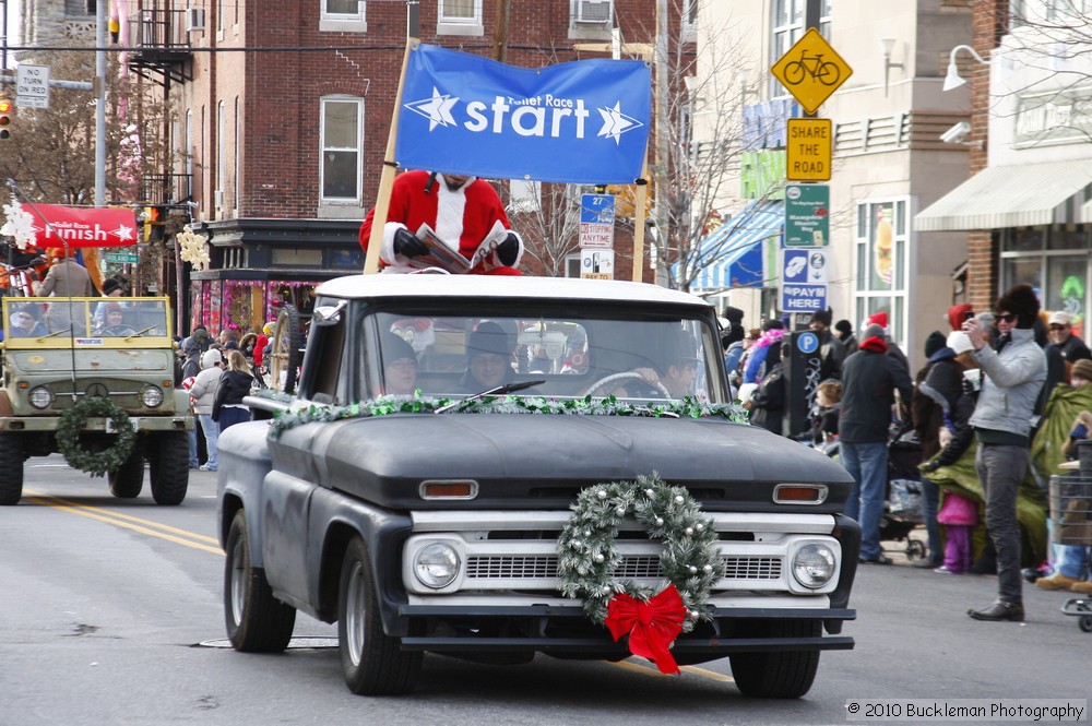 Mayors Christmas Parade 2010\nPhotography by: Buckleman Photography\nall images ©2010 Buckleman Photography\nThe images displayed here are of low resolution;\nReprints available, please contact us: \ngerard@bucklemanphotography.com\n410.608.7990\nbucklemanphotography.com\n9872.jpg