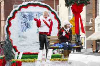 Mayors Christmas Parade 2010\nPhotography by: Buckleman Photography\nall images ©2010 Buckleman Photography\nThe images displayed here are of low resolution;\nReprints available, please contact us: \ngerard@bucklemanphotography.com\n410.608.7990\nbucklemanphotography.com\n9915.jpg