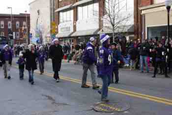 Mayors Christmas Parade 2010\nPhotography by: Buckleman Photography\nall images ©2010 Buckleman Photography\nThe images displayed here are of low resolution;\nReprints available, please contact us: \ngerard@bucklemanphotography.com\n410.608.7990\nbucklemanphotography.com\n9966.jpg