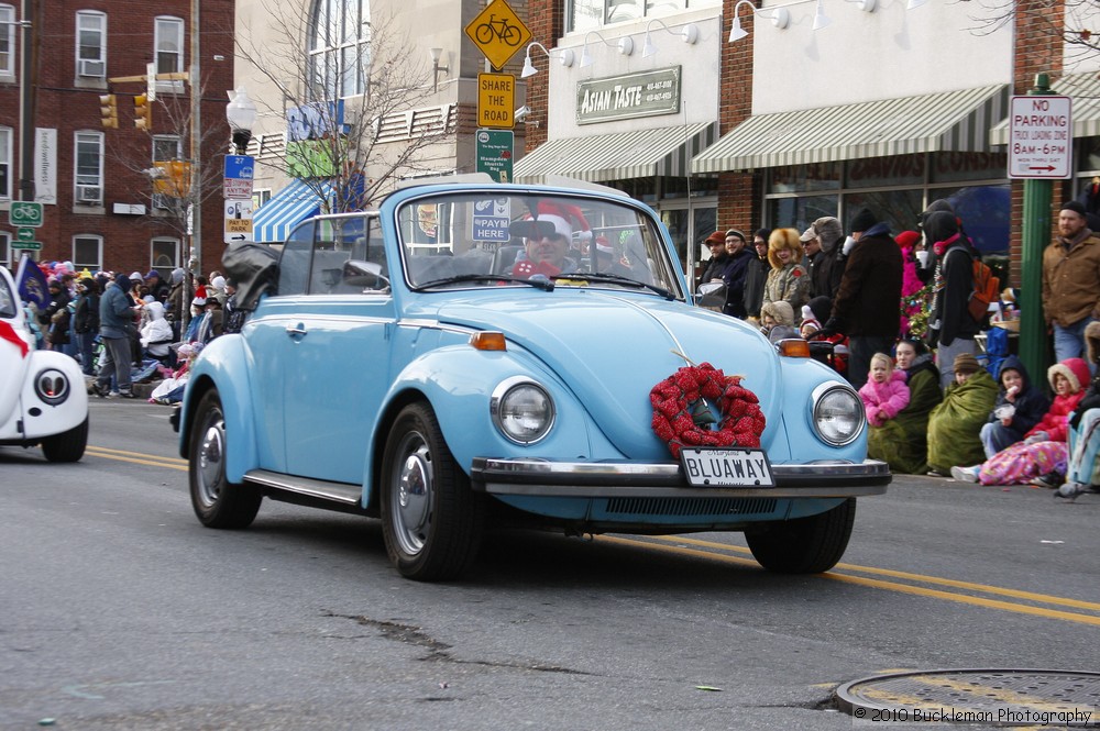 Mayors Christmas Parade 2010\nPhotography by: Buckleman Photography\nall images ©2010 Buckleman Photography\nThe images displayed here are of low resolution;\nReprints available, please contact us: \ngerard@bucklemanphotography.com\n410.608.7990\nbucklemanphotography.com\n9977.jpg