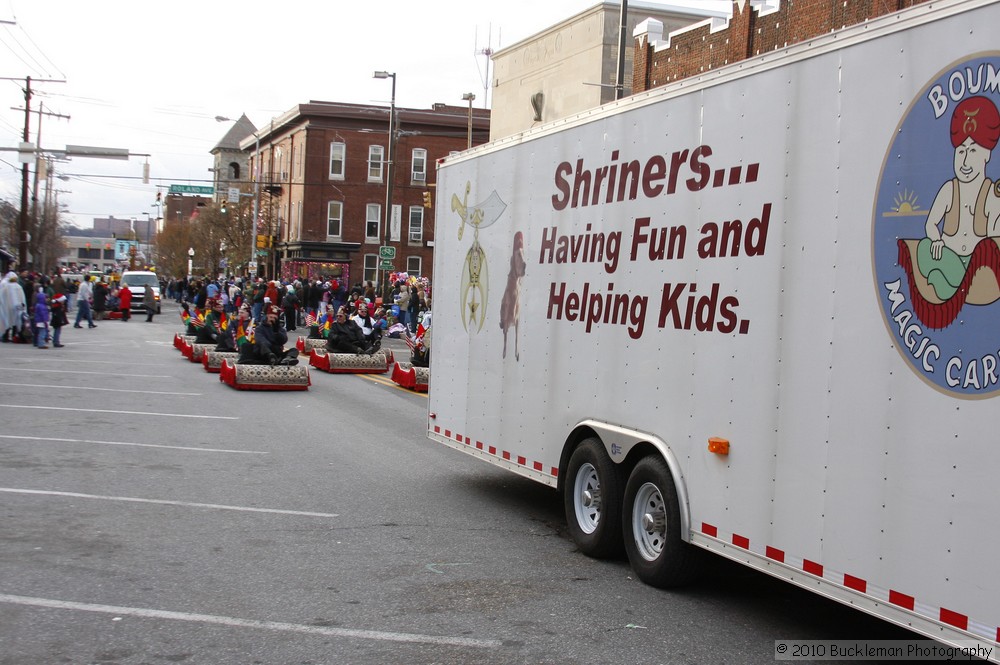 Mayors Christmas Parade 2010\nPhotography by: Buckleman Photography\nall images ©2010 Buckleman Photography\nThe images displayed here are of low resolution;\nReprints available, please contact us: \ngerard@bucklemanphotography.com\n410.608.7990\nbucklemanphotography.com\n_MG_0005.CR2