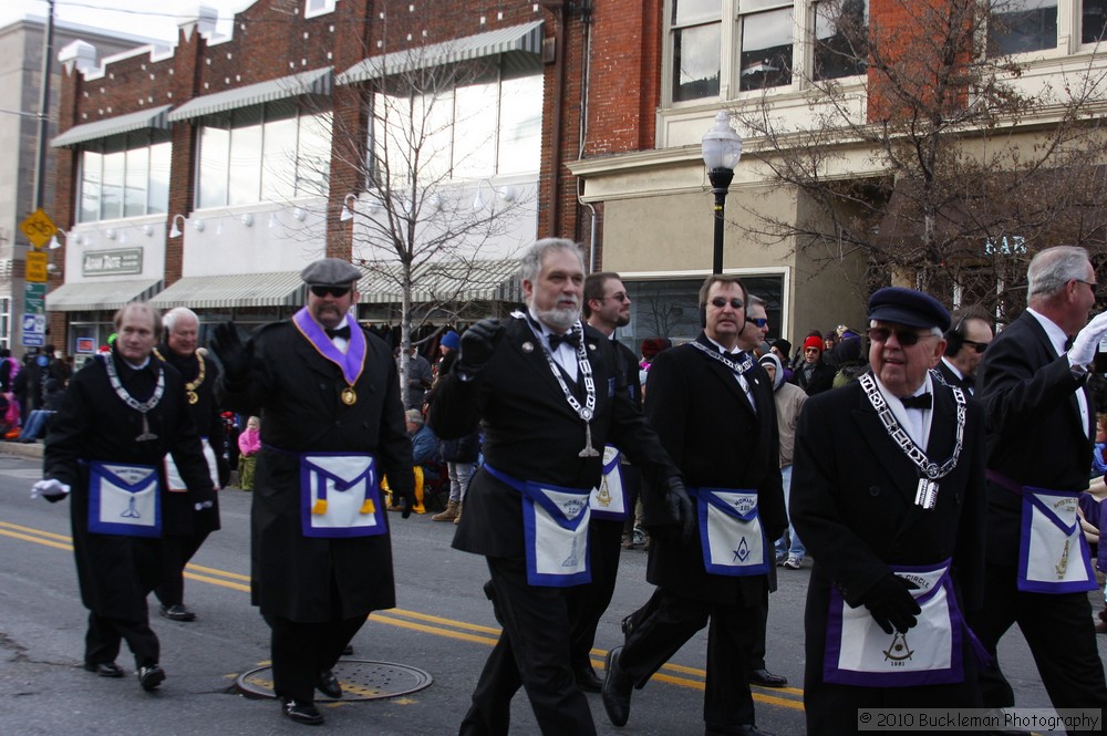 Mayors Christmas Parade 2010\nPhotography by: Buckleman Photography\nall images ©2010 Buckleman Photography\nThe images displayed here are of low resolution;\nReprints available, please contact us: \ngerard@bucklemanphotography.com\n410.608.7990\nbucklemanphotography.com\n_MG_9993.CR2