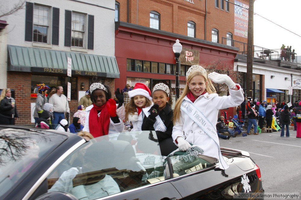 Mayors Christmas Parade 2010\nPhotography by: Buckleman Photography\nall images ©2010 Buckleman Photography\nThe images displayed here are of low resolution;\nReprints available, please contact us: \ngerard@bucklemanphotography.com\n410.608.7990\nbucklemanphotography.com\n_MG_0063.CR2