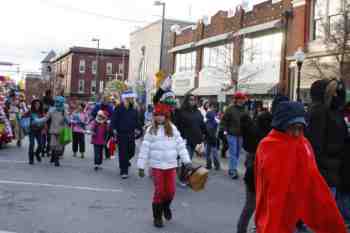 45th Annual Mayors Christmas Parade 2010\nPhotography by: Buckleman Photography\nall images ©2010 Buckleman Photography\nThe images displayed here are of low resolution;\nReprints available, please contact us: \ngerard@bucklemanphotography.com\n410.608.7990\nbucklemanphotography.com\n_MG_0126.CR2