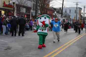 45th Annual Mayors Christmas Parade 2010\nPhotography by: Buckleman Photography\nall images ©2010 Buckleman Photography\nThe images displayed here are of low resolution;\nReprints available, please contact us: \ngerard@bucklemanphotography.com\n410.608.7990\nbucklemanphotography.com\n_MG_0290.CR2