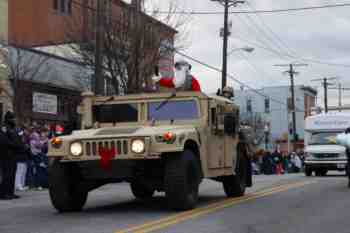 45th Annual Mayors Christmas Parade 2010\nPhotography by: Buckleman Photography\nall images ©2010 Buckleman Photography\nThe images displayed here are of low resolution;\nReprints available, please contact us: \ngerard@bucklemanphotography.com\n410.608.7990\nbucklemanphotography.com\n_MG_0310.CR2