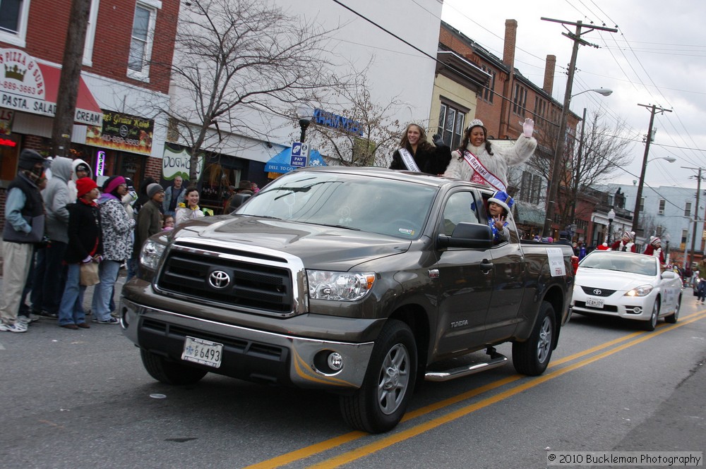 45th Annual Mayors Christmas Parade 2010\nPhotography by: Buckleman Photography\nall images ©2010 Buckleman Photography\nThe images displayed here are of low resolution;\nReprints available, please contact us: \ngerard@bucklemanphotography.com\n410.608.7990\nbucklemanphotography.com\n_MG_0327.CR2