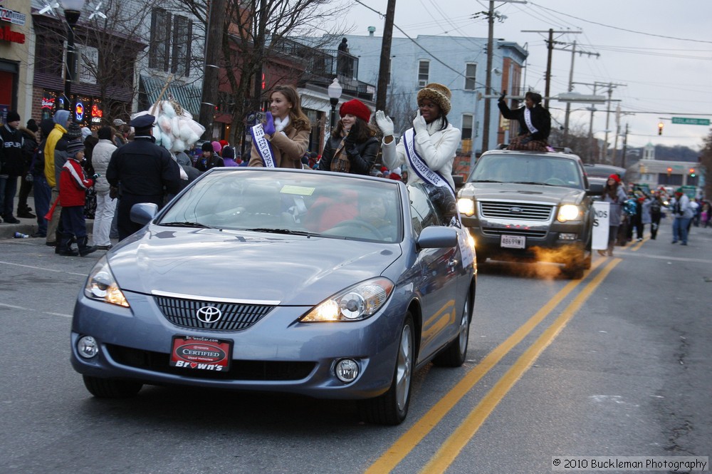 45th Annual Mayors Christmas Parade 2010\nPhotography by: Buckleman Photography\nall images ©2010 Buckleman Photography\nThe images displayed here are of low resolution;\nReprints available, please contact us: \ngerard@bucklemanphotography.com\n410.608.7990\nbucklemanphotography.com\n_MG_0377.CR2