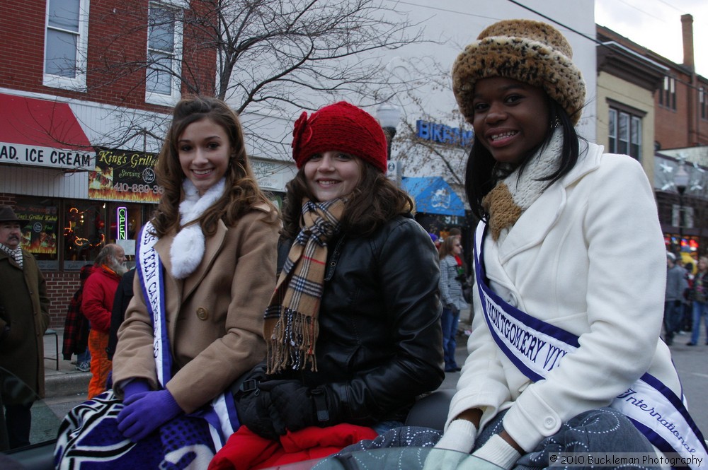 45th Annual Mayors Christmas Parade 2010\nPhotography by: Buckleman Photography\nall images ©2010 Buckleman Photography\nThe images displayed here are of low resolution;\nReprints available, please contact us: \ngerard@bucklemanphotography.com\n410.608.7990\nbucklemanphotography.com\n_MG_0380.CR2