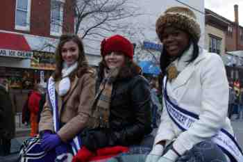 45th Annual Mayors Christmas Parade 2010\nPhotography by: Buckleman Photography\nall images ©2010 Buckleman Photography\nThe images displayed here are of low resolution;\nReprints available, please contact us: \ngerard@bucklemanphotography.com\n410.608.7990\nbucklemanphotography.com\n_MG_0380.CR2